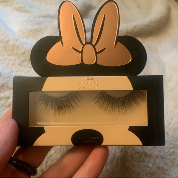 Makeup Revolution Other - Makeup Revolution X Disney Minnie Mouse Lashes